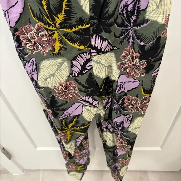 Lush Purple Green Tropical Front Tie Jumpsuit Size Medium - Picture 4 of 12